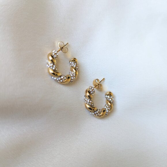 Waterproof Gold Earrings Tarnish Free 18k Gold PVD Plated Meivim Kavi Earrings - Picture 4 of 6